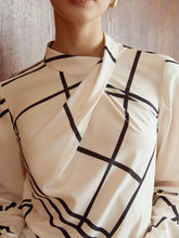 MOTF PREMIUM GEO PRINT MOCK NECK TOP